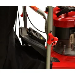New Primusdanmark Løvsuger med benzinmotor og 150 liter pose