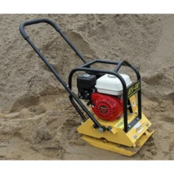 Outlet Primusdanmark Pladevibrator 80 kg med Honda motor og gummiplade